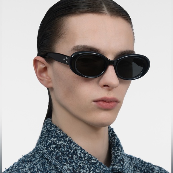 GENTLE MONSTER Accessories - Gentle Monster Eve Bold Collection black oval sunglasses
